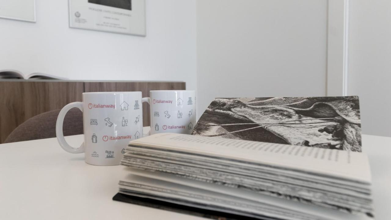 Italianway - Caterina Da Forli 6 Apartment Milan Bagian luar foto